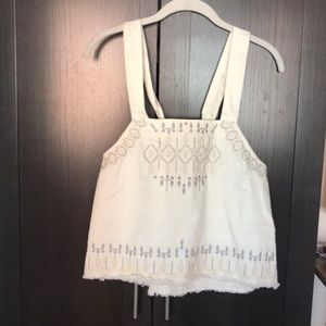 White, patterned top